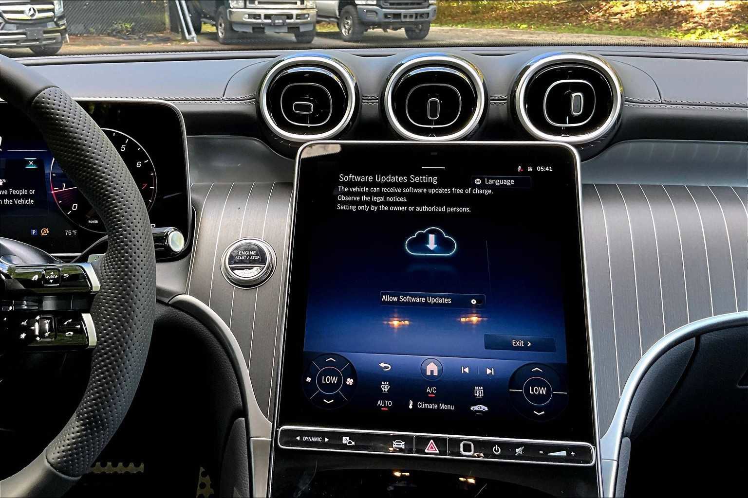 New 2026 Mercedes-Benz GLC 300 GLC 300 image 9