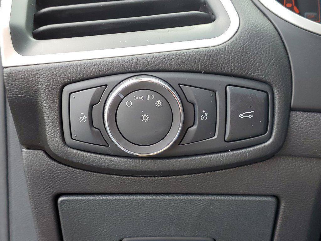 Used 2015 Ford Edge SEL w/ Equipment Group 201A AWD/4WD image 8