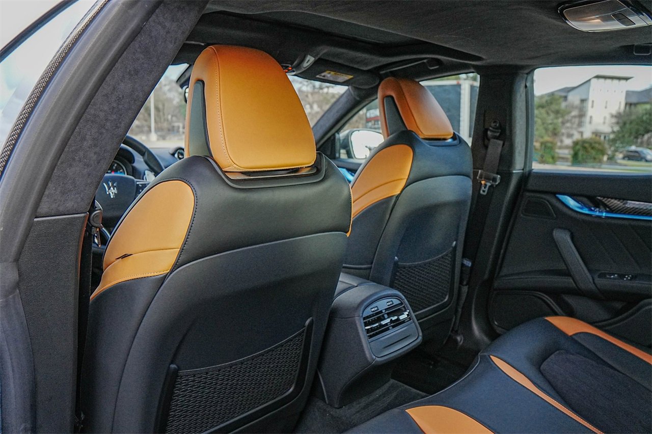 Used 2024 Maserati Ghibli Trofeo image 31