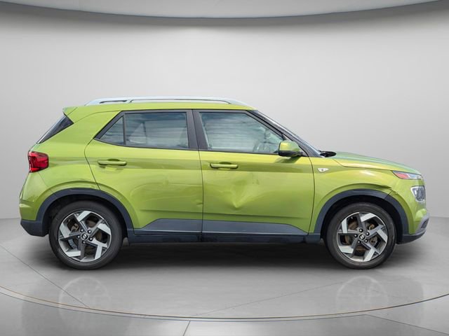 Used 2021 Hyundai Venue SEL FWD image 7