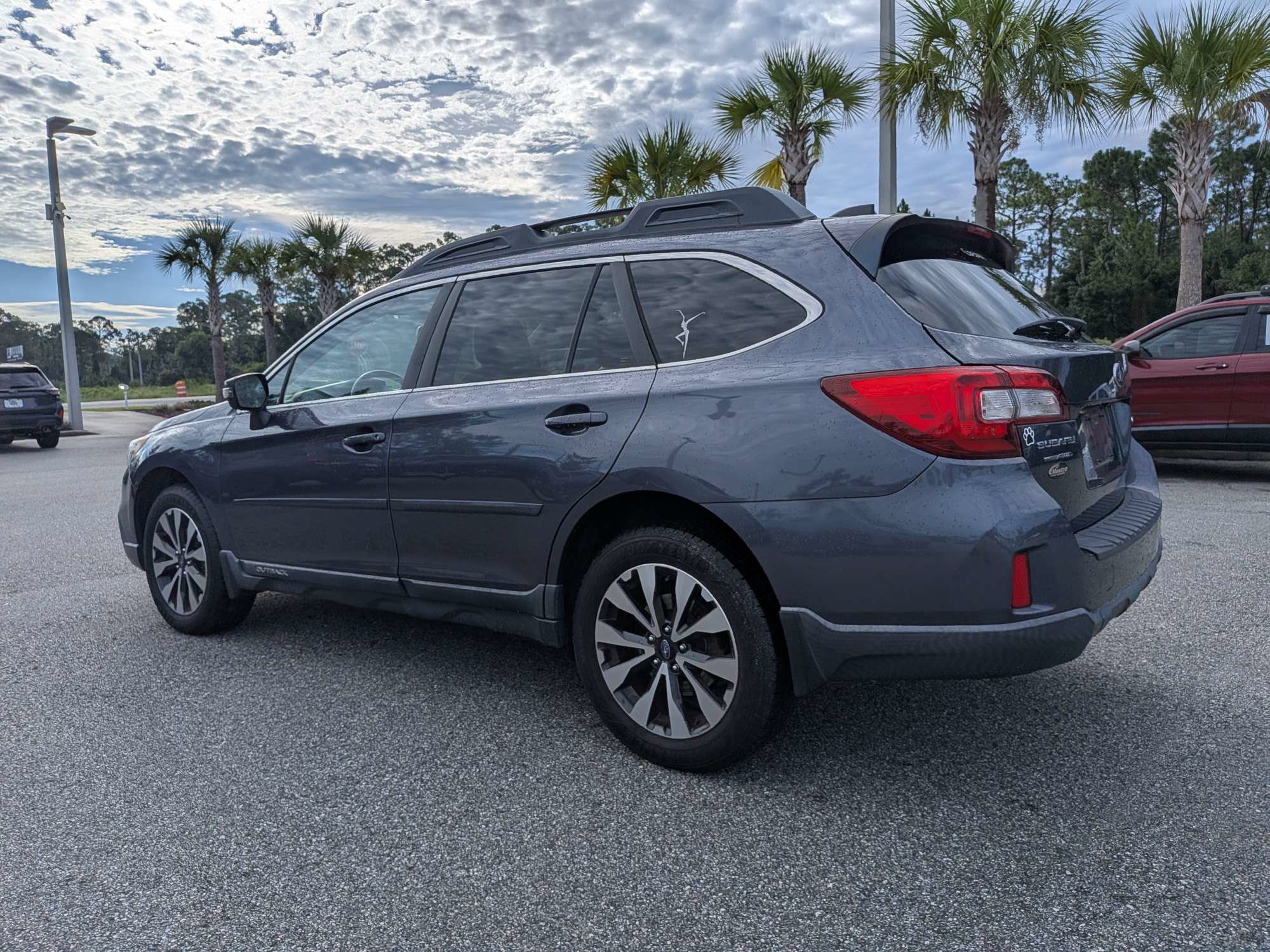 Used 2016 Subaru Outback 2.5i Limited AWD/4WD image 5