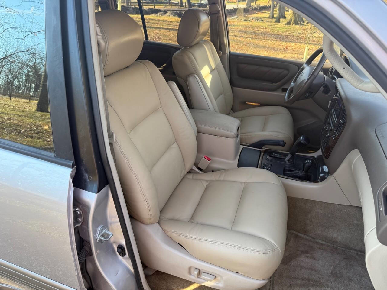 Used 2000 Toyota Land Cruiser Base AWD 4dr SUV image 53