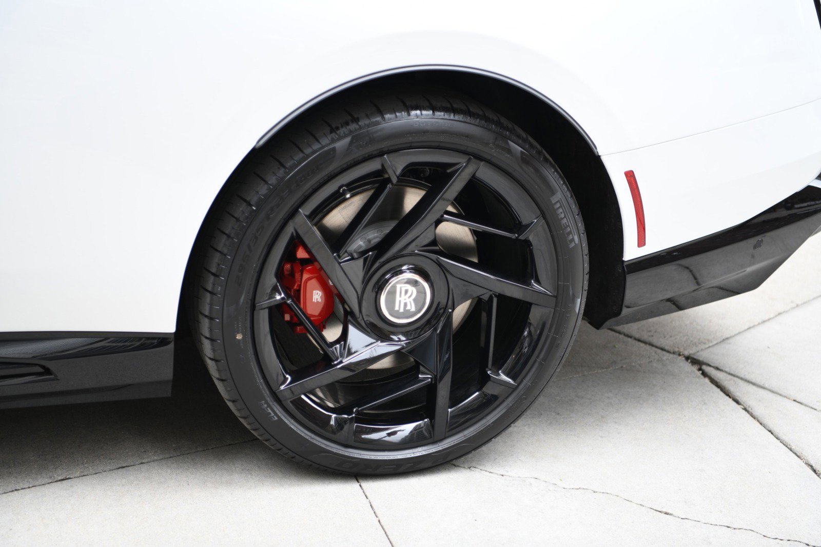 Certified 2025 Rolls-Royce Spectre Black Badge image 26