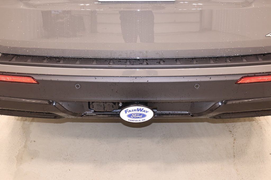 New 2026 Ford Explorer ST-Line w/ ST-Line Street Pack image 37