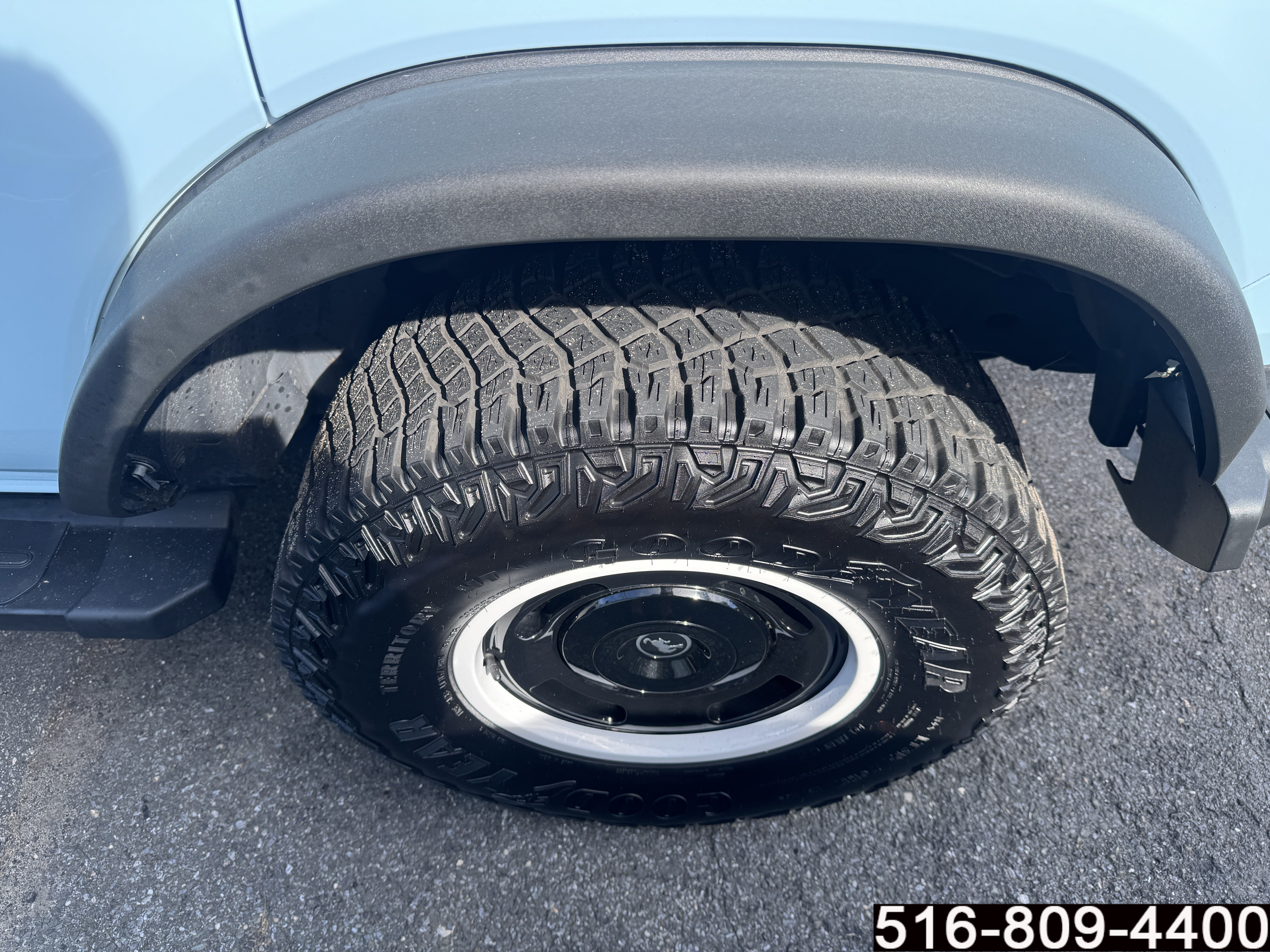 Used 2023 Ford Bronco Heritage Edition AWD/4WD image 11