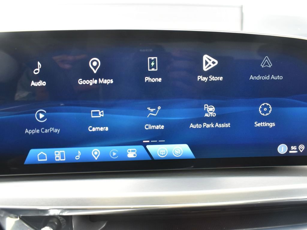 Certified 2024 Cadillac Lyriq Sport image 19