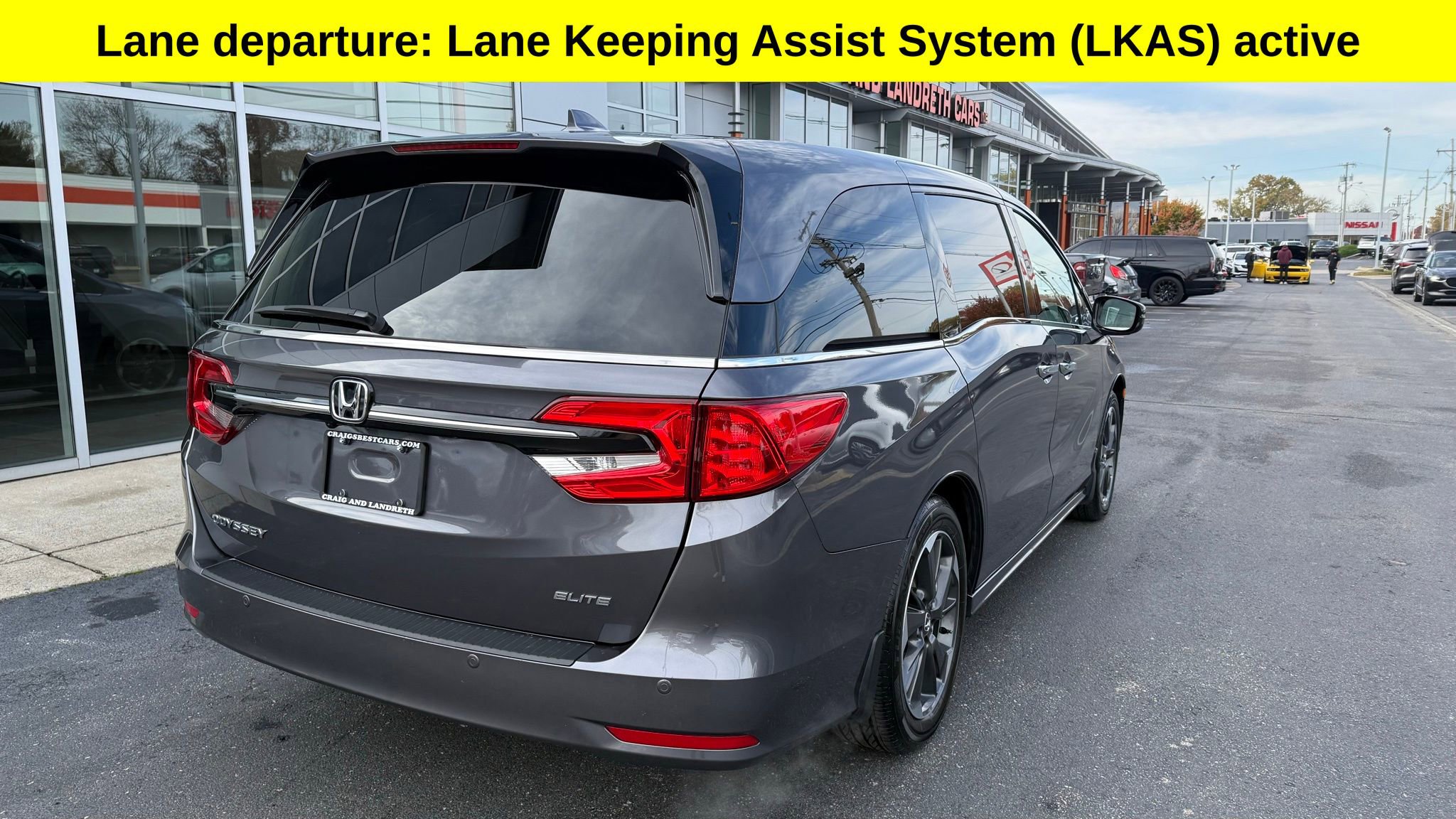 Used 2024 Honda Odyssey Elite image 3