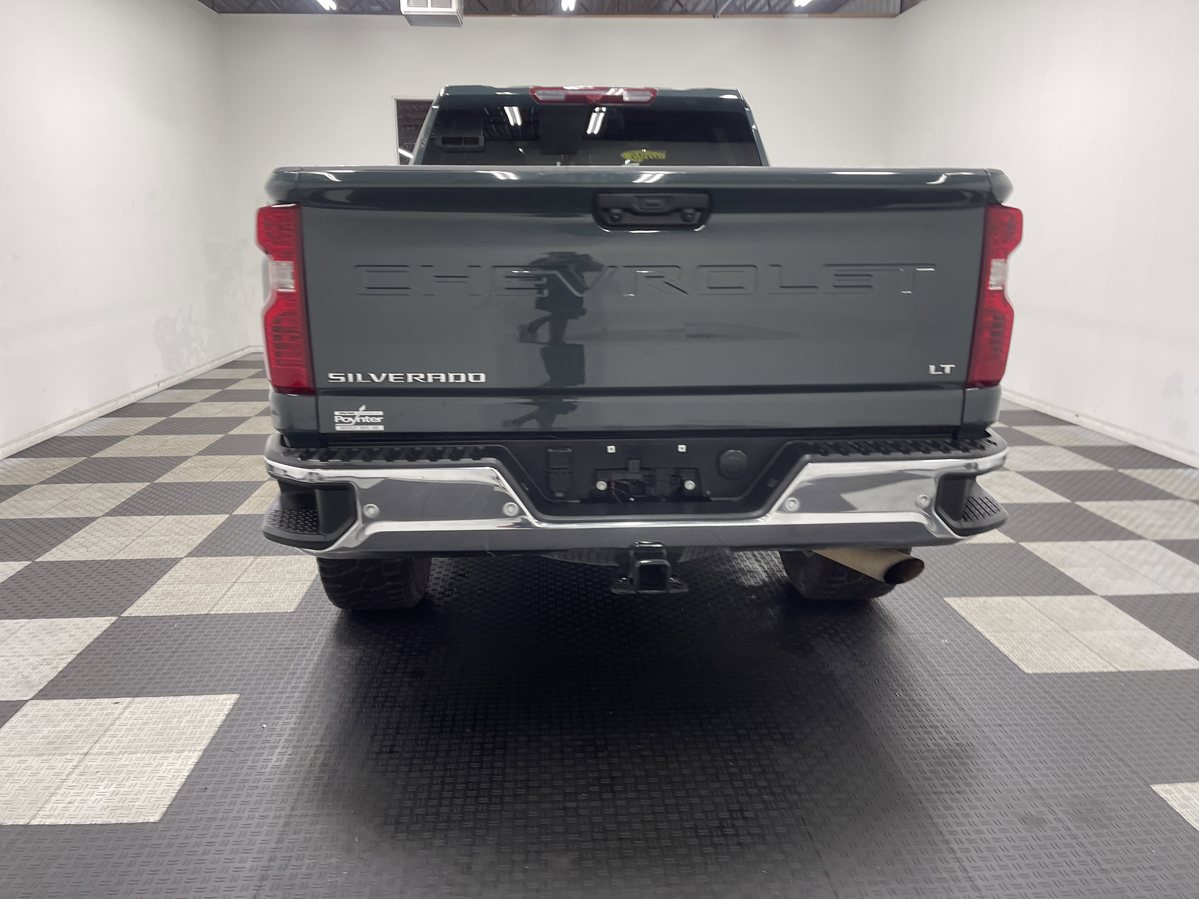 Used 2025 Chevrolet Silverado 3500 LT w/ Safety Package AWD/4WD image 3