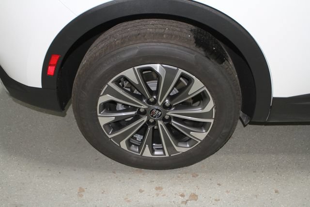 Used 2024 Buick Envision Preferred AWD/4WD image 5