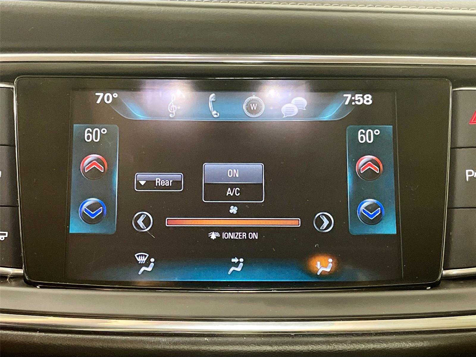 Used 2018 Buick Enclave Essence w/ Trailering Package AWD/4WD image 9