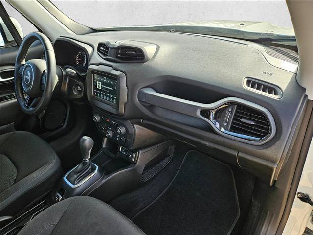 Used 2020 Jeep Renegade Altitude FWD image 21