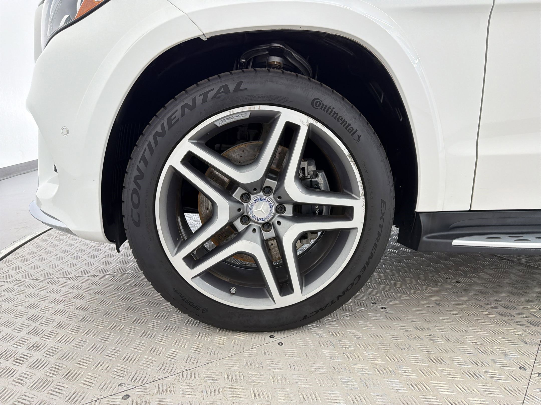 Used 2017 Mercedes-Benz GLS 550 4MATIC image 11