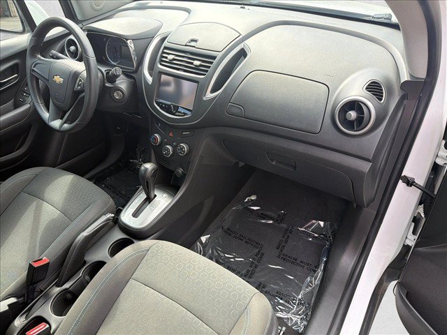 Used 2015 Chevrolet Trax LS FWD image 27