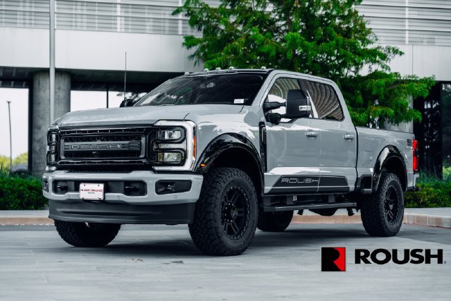 New 2026 Ford F250 Lariat w/ Black Appearance Package