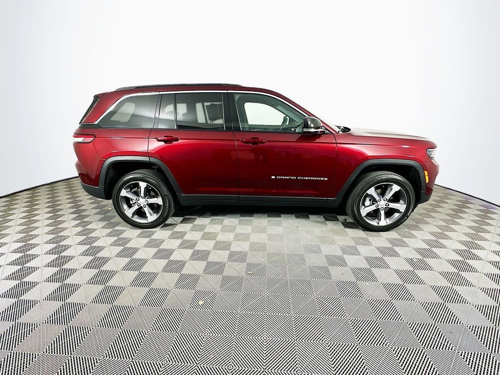 Certified 2025 Jeep Grand Cherokee Limited image 14