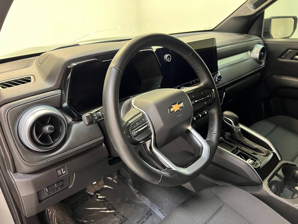 Used 2024 Chevrolet Colorado LT w/ LT Convenience Package RWD image 17