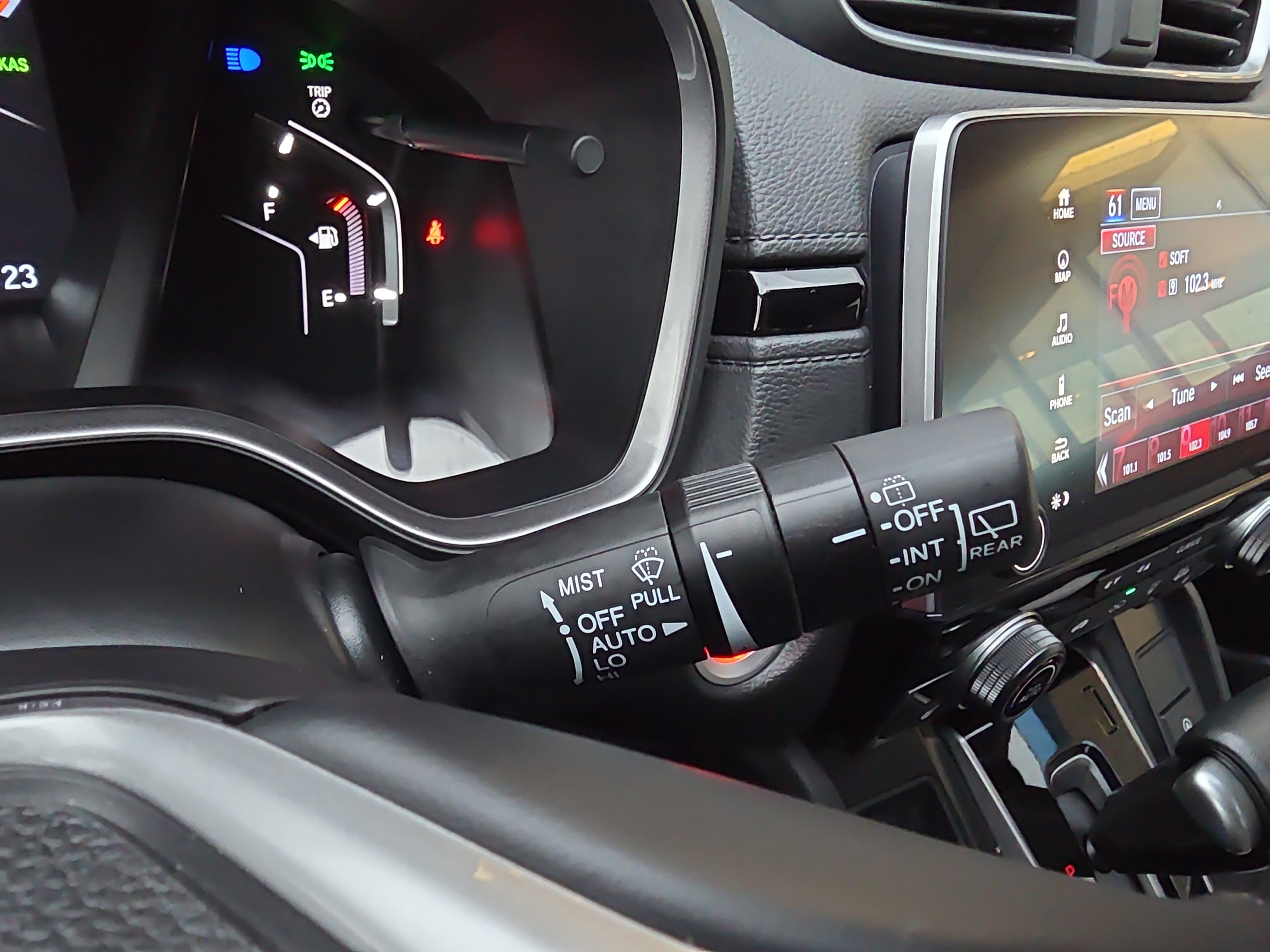 Used 2020 Honda CR-V Touring image 19