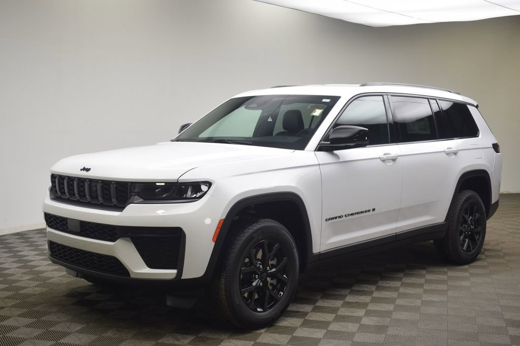 New 2026 Jeep Grand Cherokee L 4WD image 13