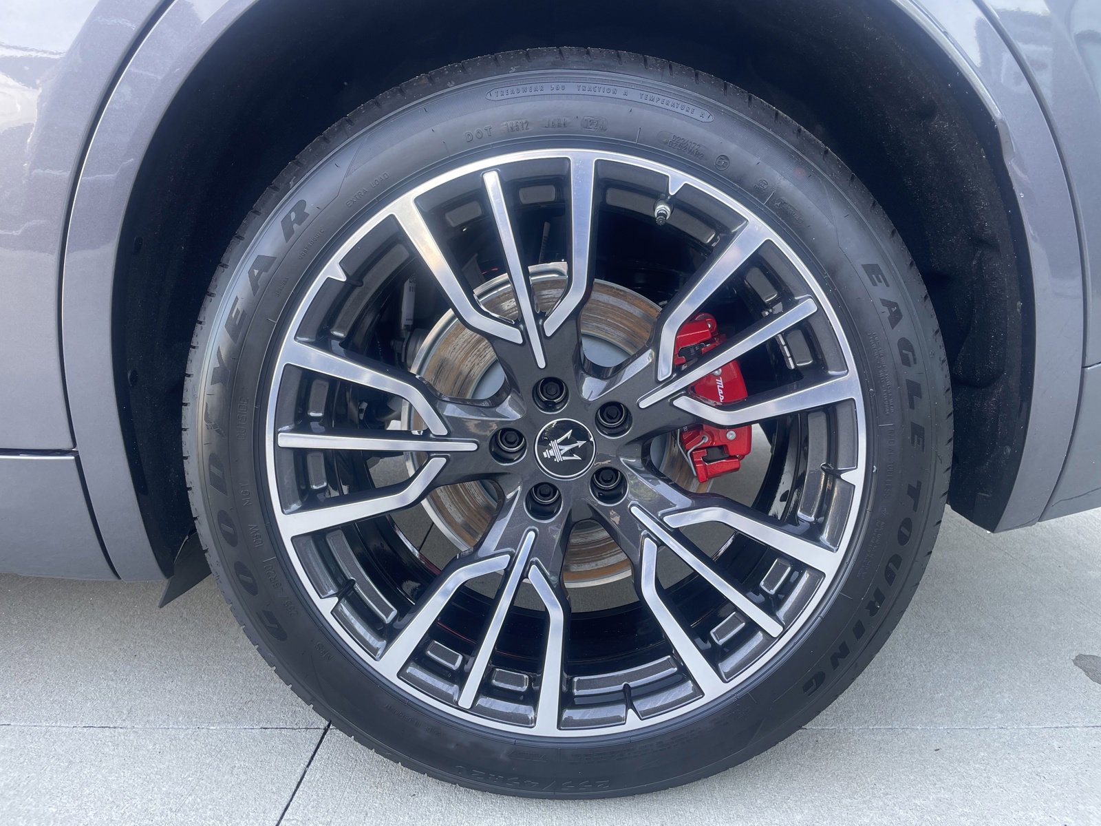 New 2024 Maserati Grecale GT image 8