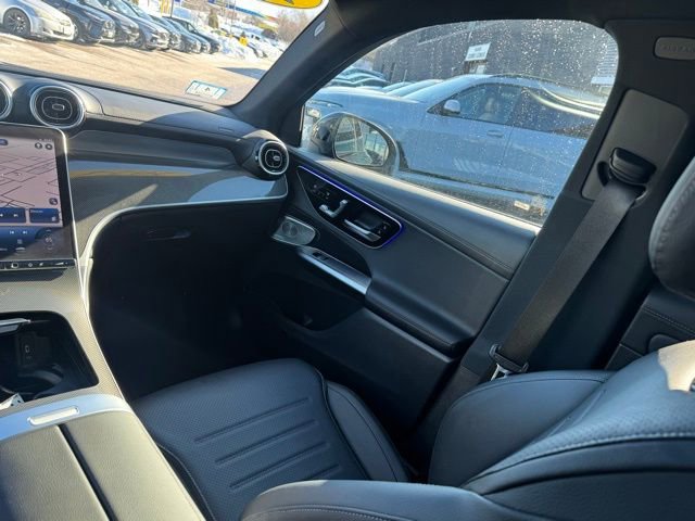 Used 2024 Mercedes-Benz GLC 300 4MATIC image 42