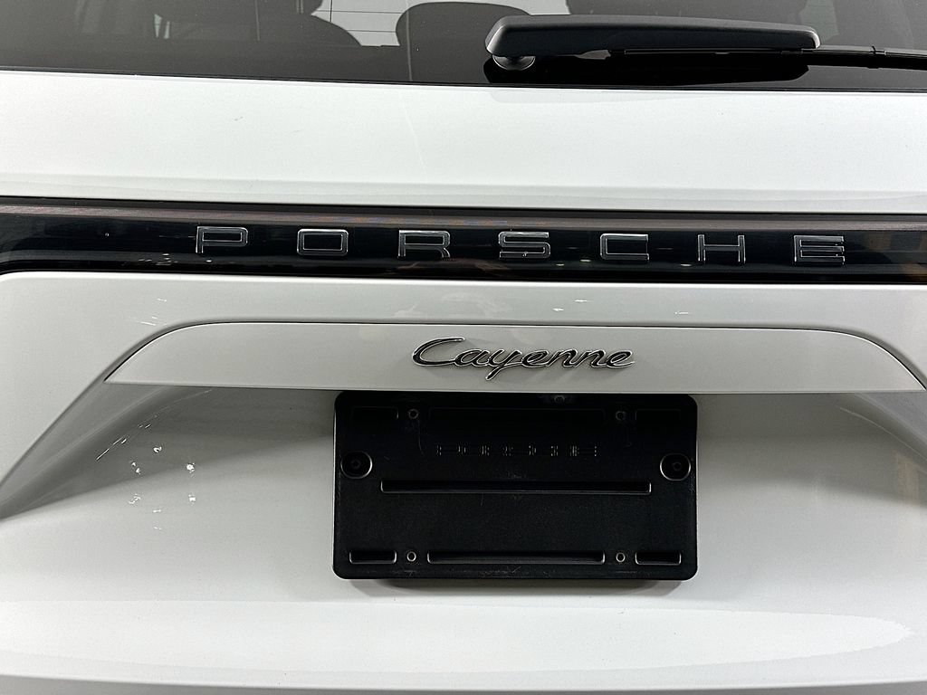 Certified 2022 Porsche Cayenne AWD/4WD image 34
