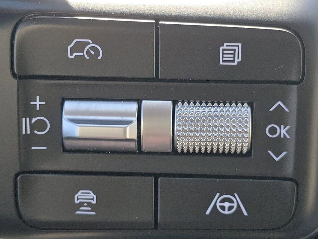 Used 2024 Hyundai Santa Fe Limited image 33