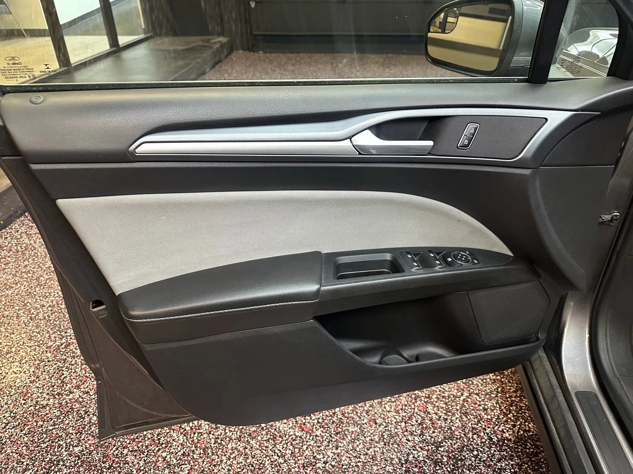 Used 2014 Ford Fusion S image 10