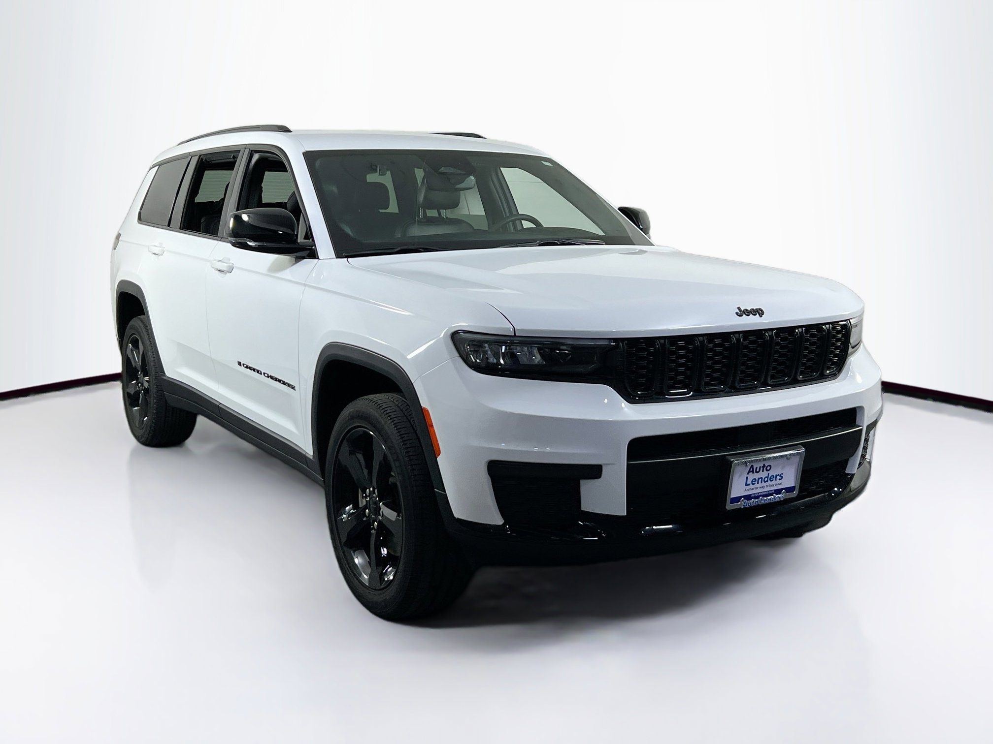 Used 2023 Jeep Grand Cherokee L Laredo AWD/4WD image 3