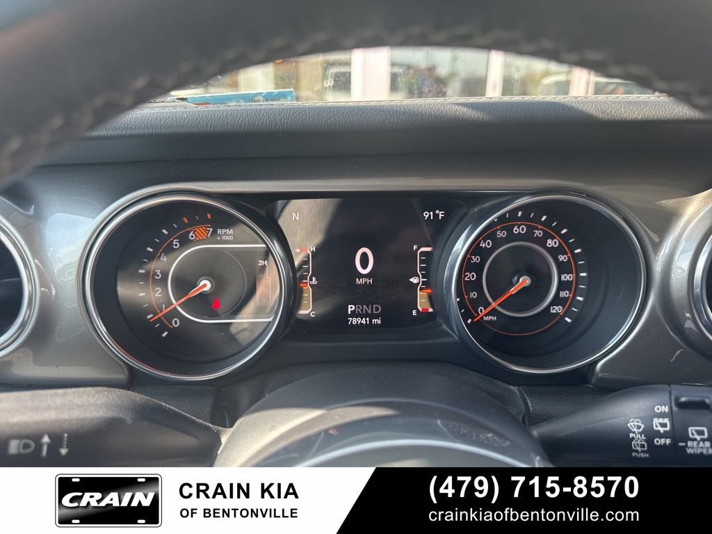 Used 2018 Jeep Wrangler Unlimited Sahara AWD/4WD image 21