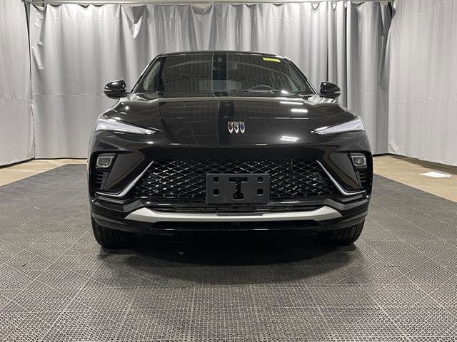 New 2025 Buick Envista Avenir image 2