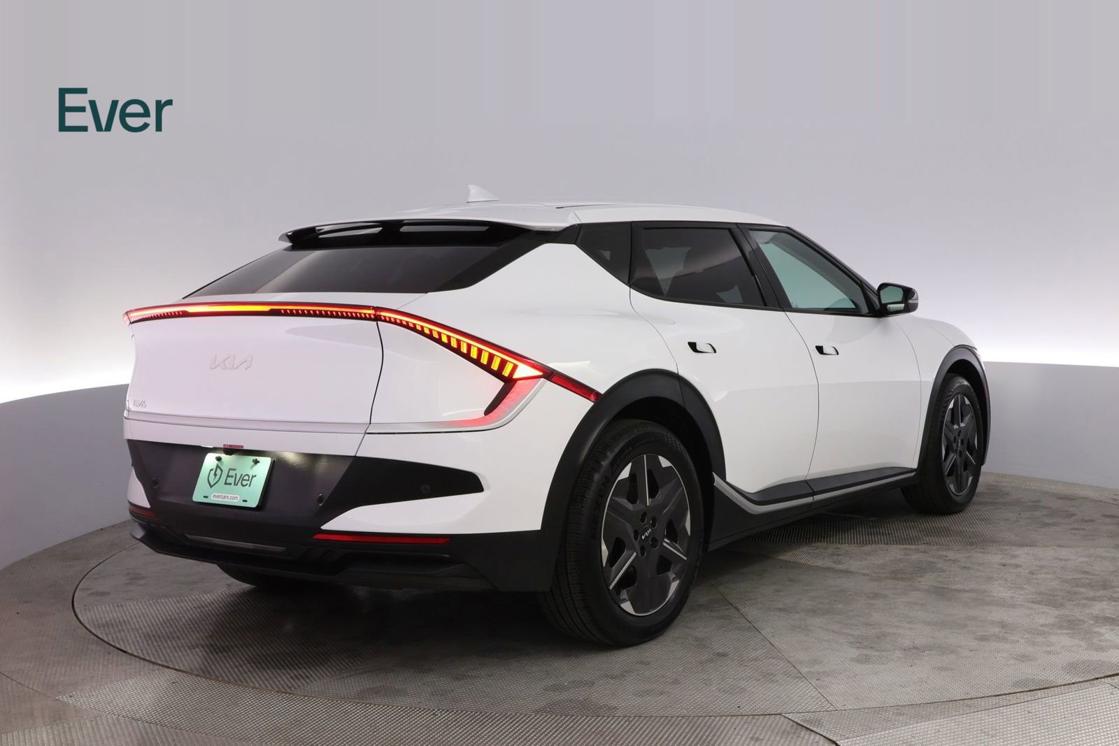 Used 2025 Kia EV6 Light RWD image 3