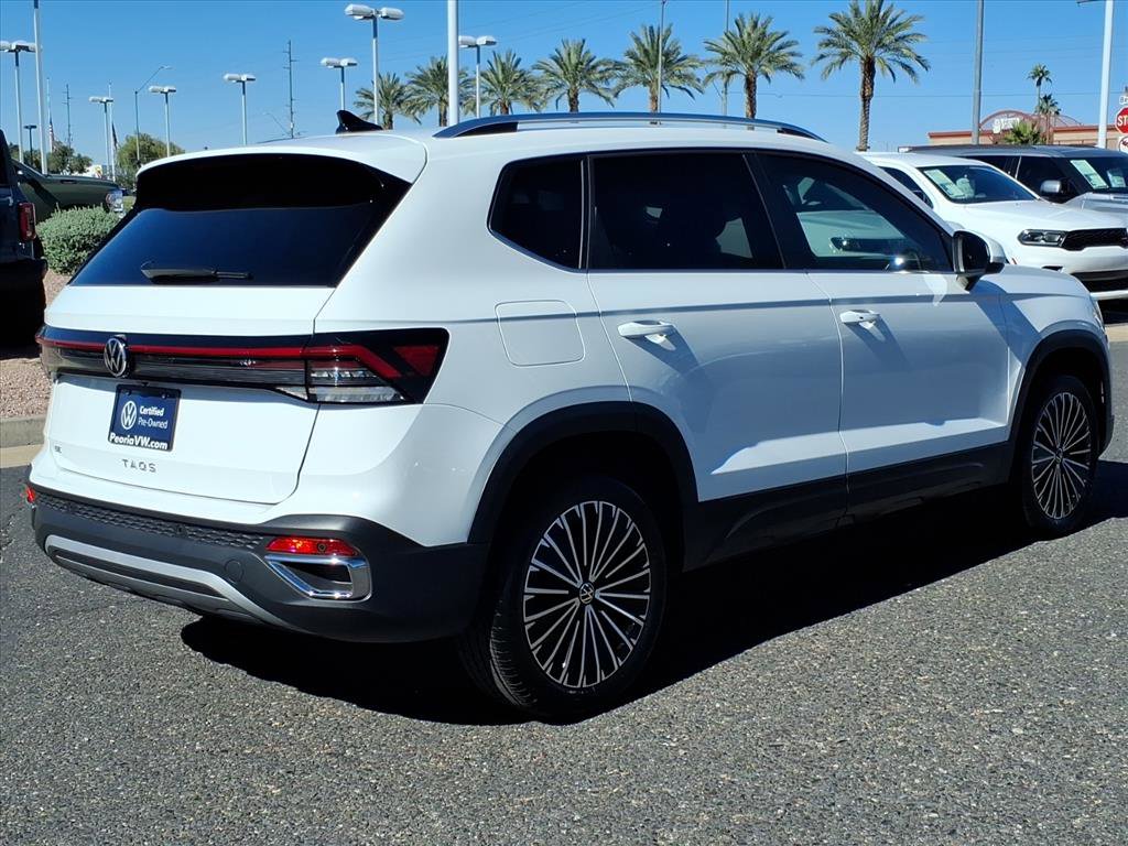 Certified 2025 Volkswagen Taos SE image 7