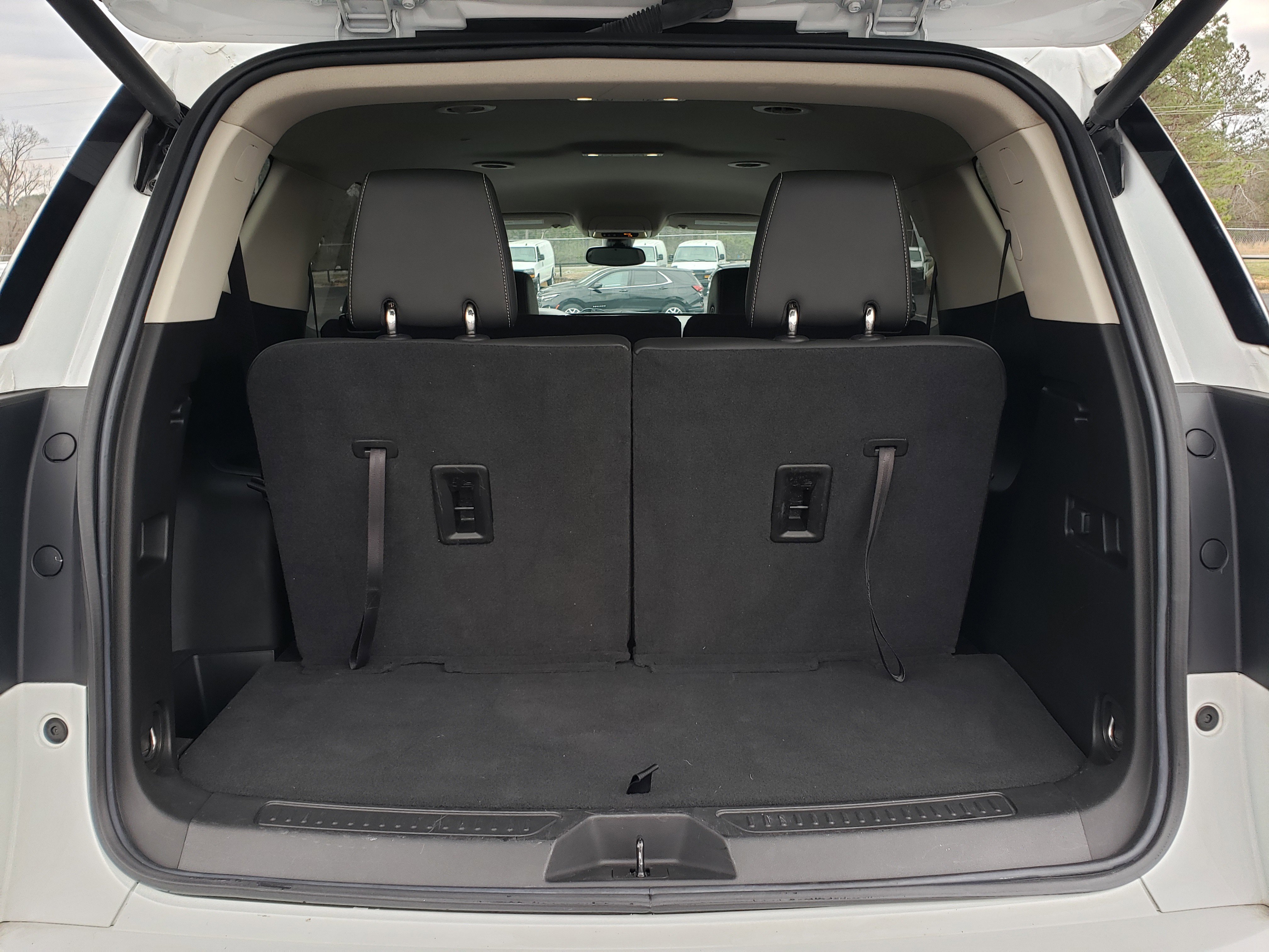 Used 2023 GMC Acadia Denali image 8