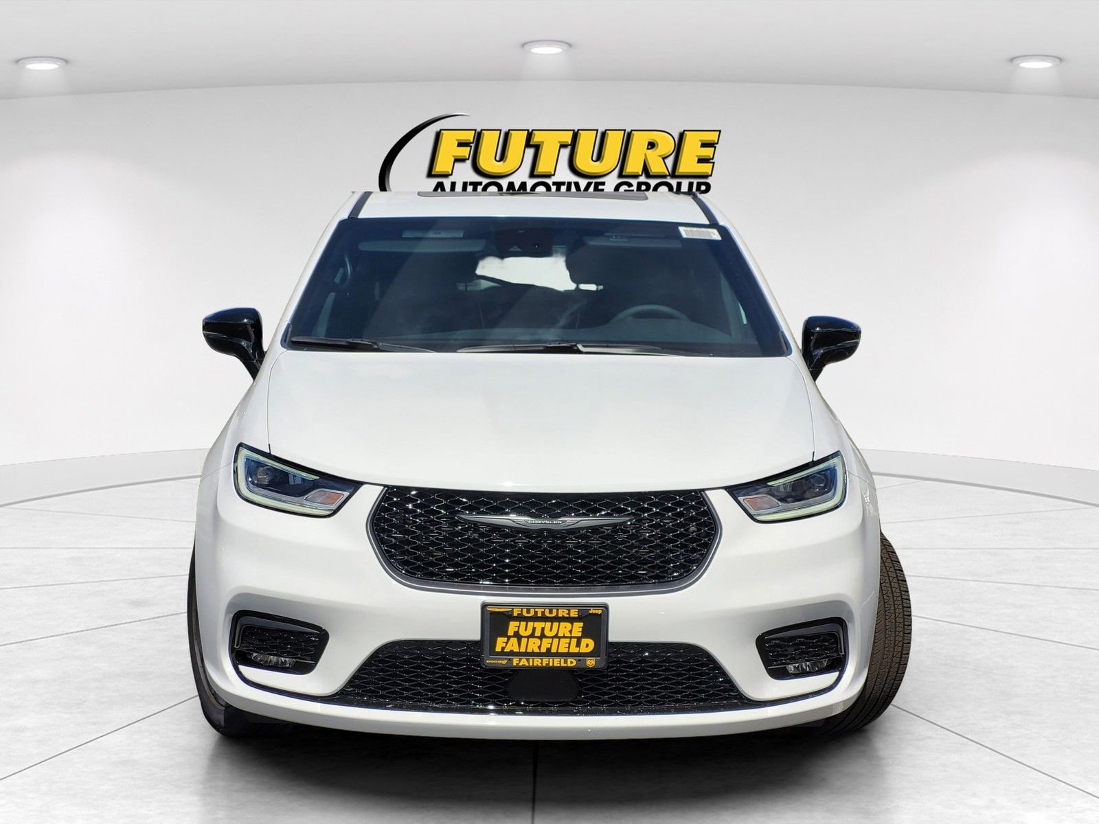 New 2026 Chrysler Pacifica Limited w/ S Appearance Package image 2