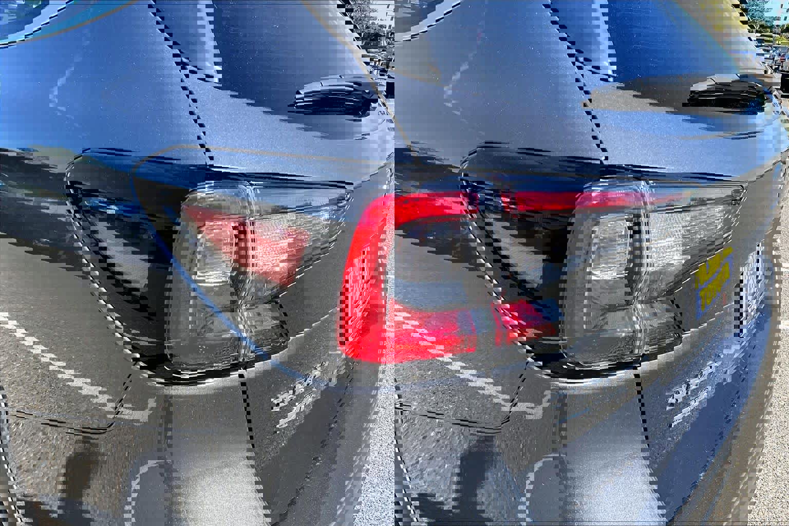 Used 2023 Subaru Outback Premium image 28