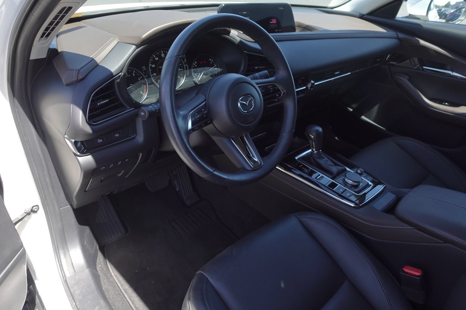 Used 2024 MAZDA CX-30 AWD 2.5 S w/ Premium Package image 11