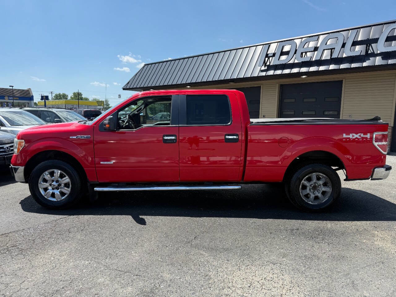 Used 2011 Ford F150 XLT w/ XLT Chrome Pkg AWD/4WD image 8