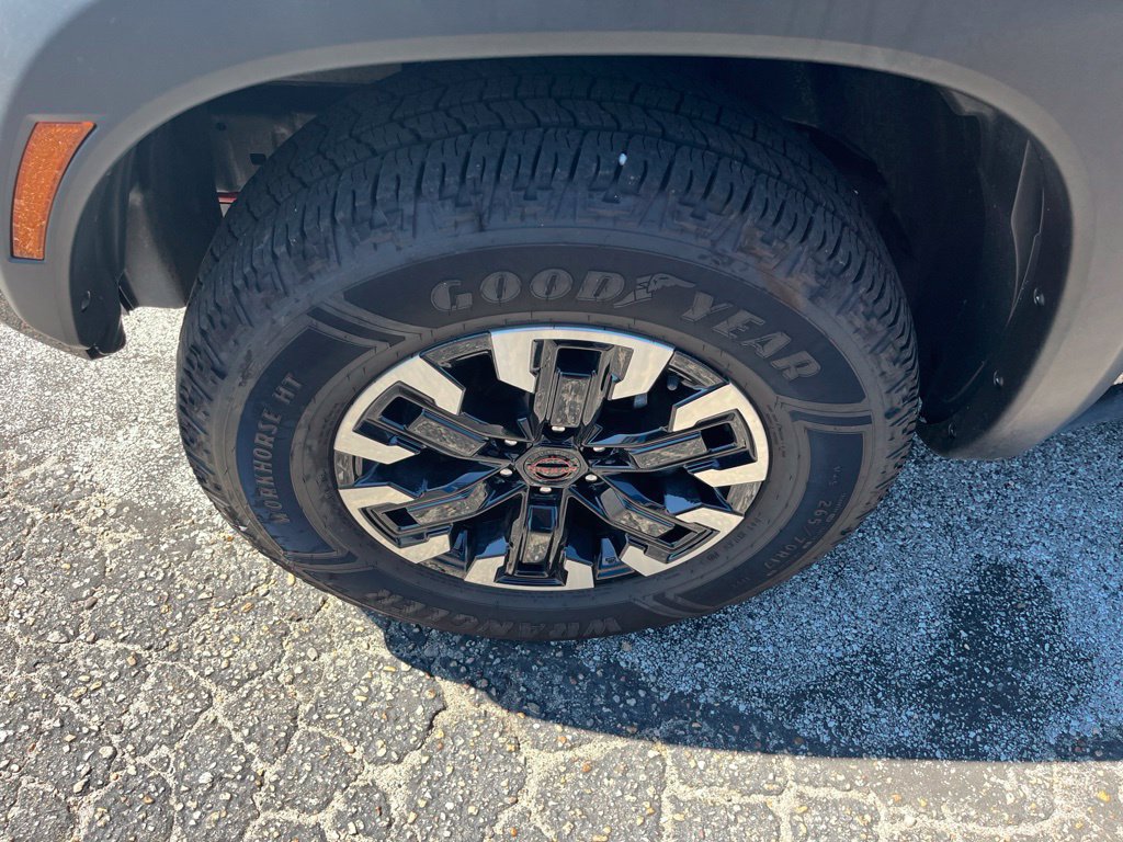Used 2024 Nissan Frontier PRO-4X AWD/4WD image 41