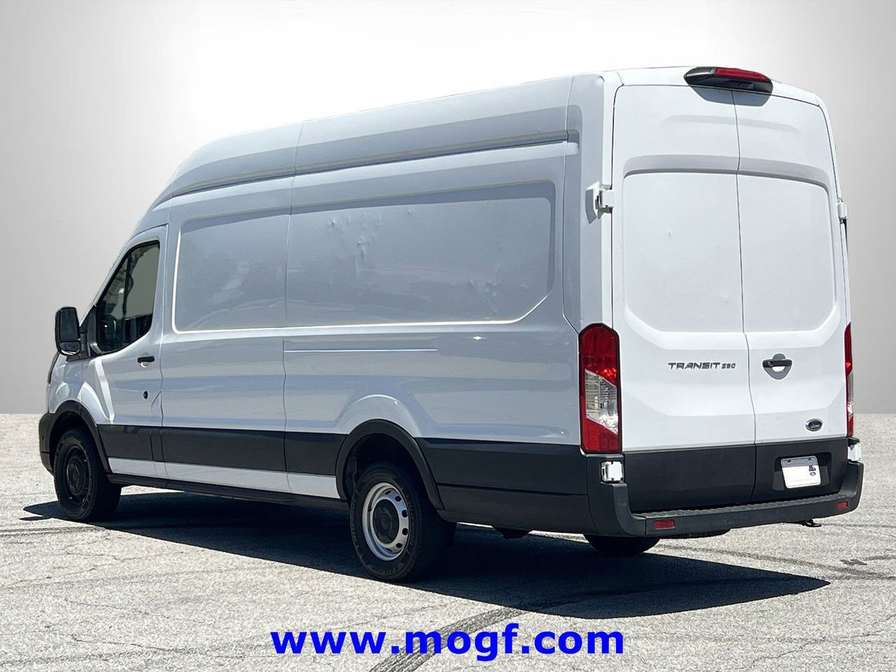 Used 2023 Ford Transit 250 148 High Roof Extended RWD video 2