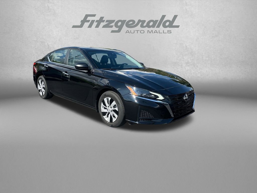 Used 2024 Nissan Altima 2.5 S FWD image 1