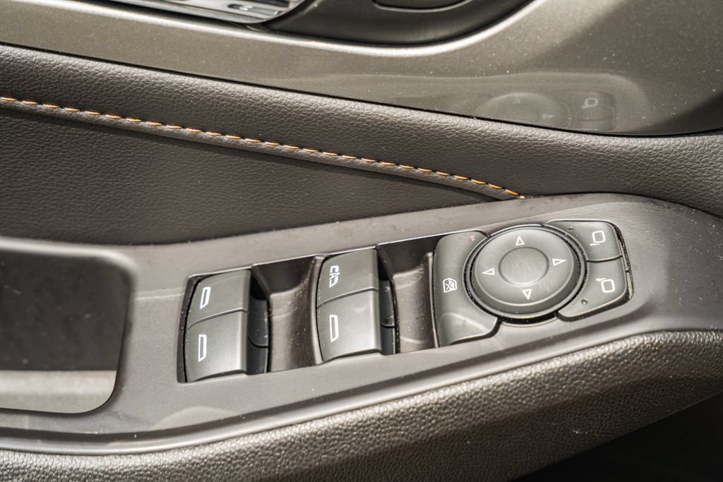 Used 2020 Chevrolet Traverse RS AWD/4WD image 34