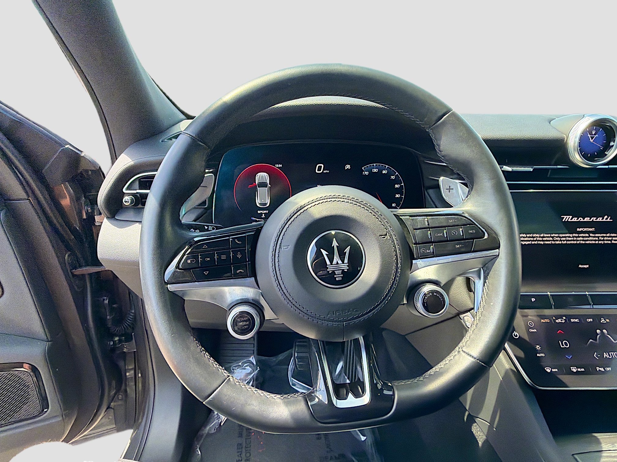 Used 2023 Maserati Grecale GT image 37