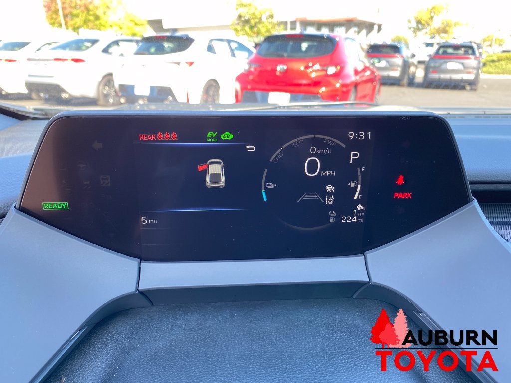 New 2027 Toyota Prius Plug-In Hybrid FWD image 15