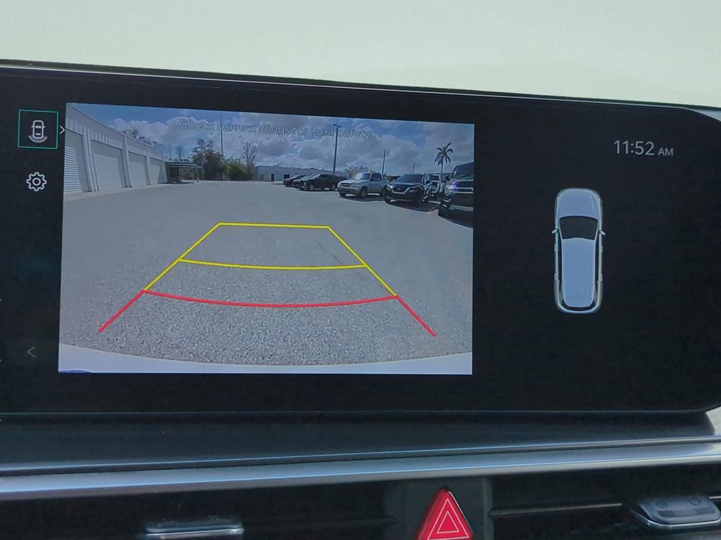 Used 2024 Kia Sorento S image 17