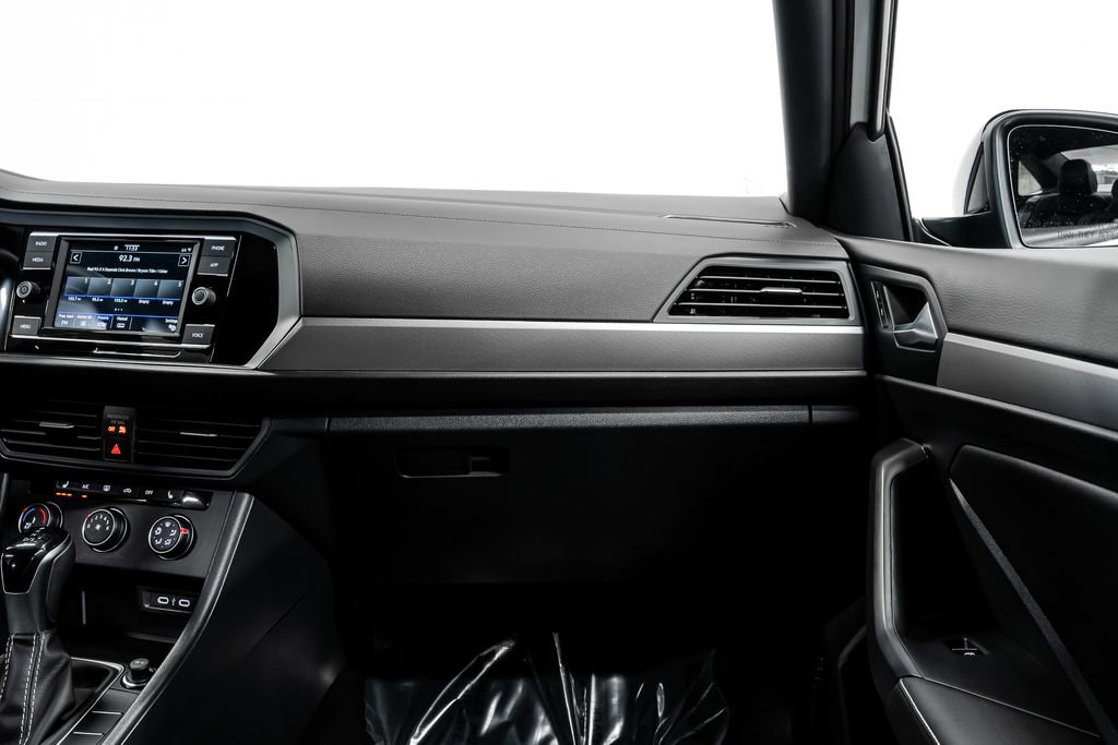 Used 2024 Volkswagen Jetta Sport image 25