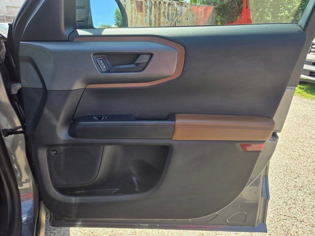 Used 2025 Ford Bronco Sport Outer Banks w/ Outer Banks Tech Package+ AWD/4WD image 28