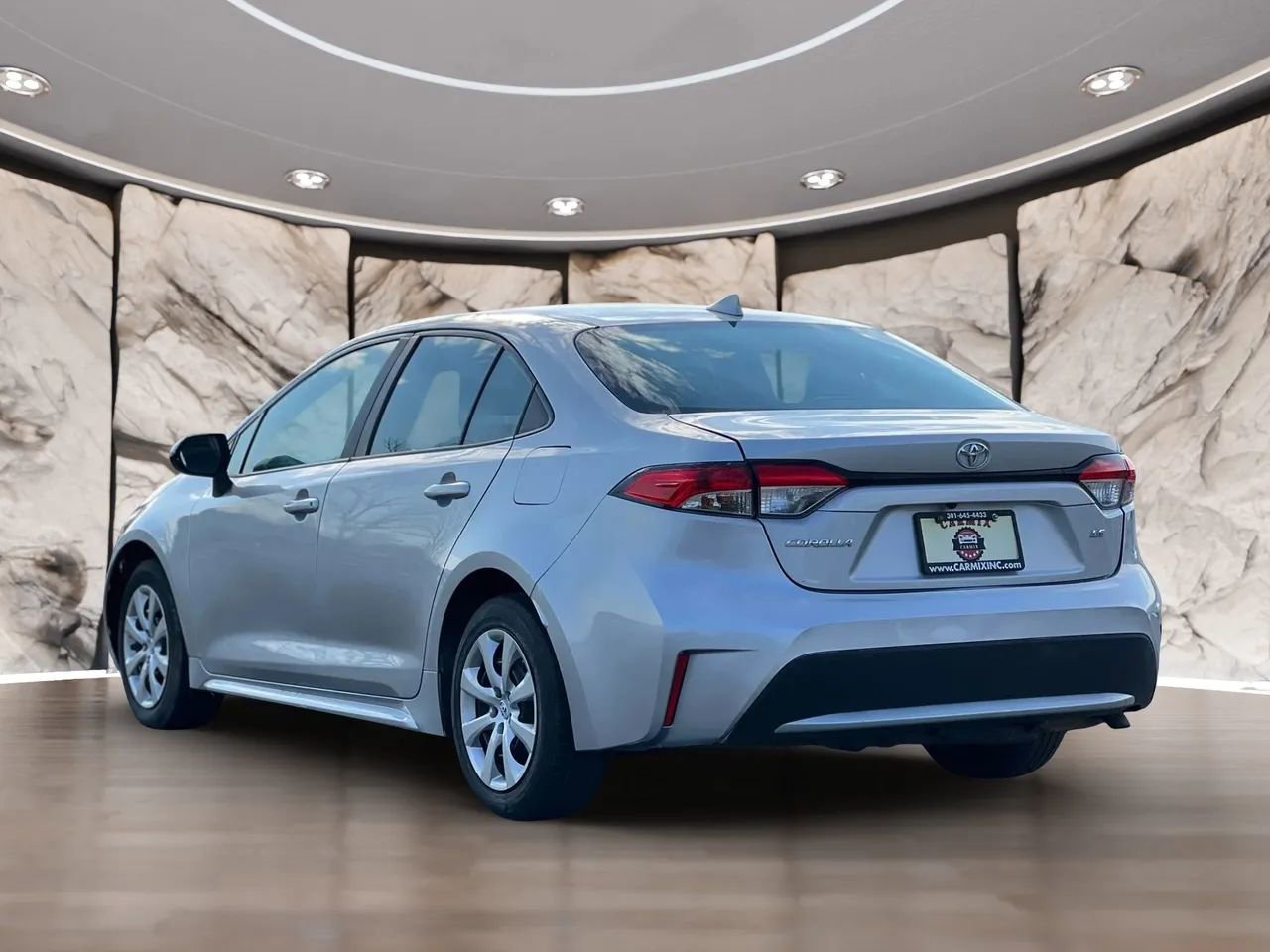 Used 2022 Toyota Corolla LE image 8