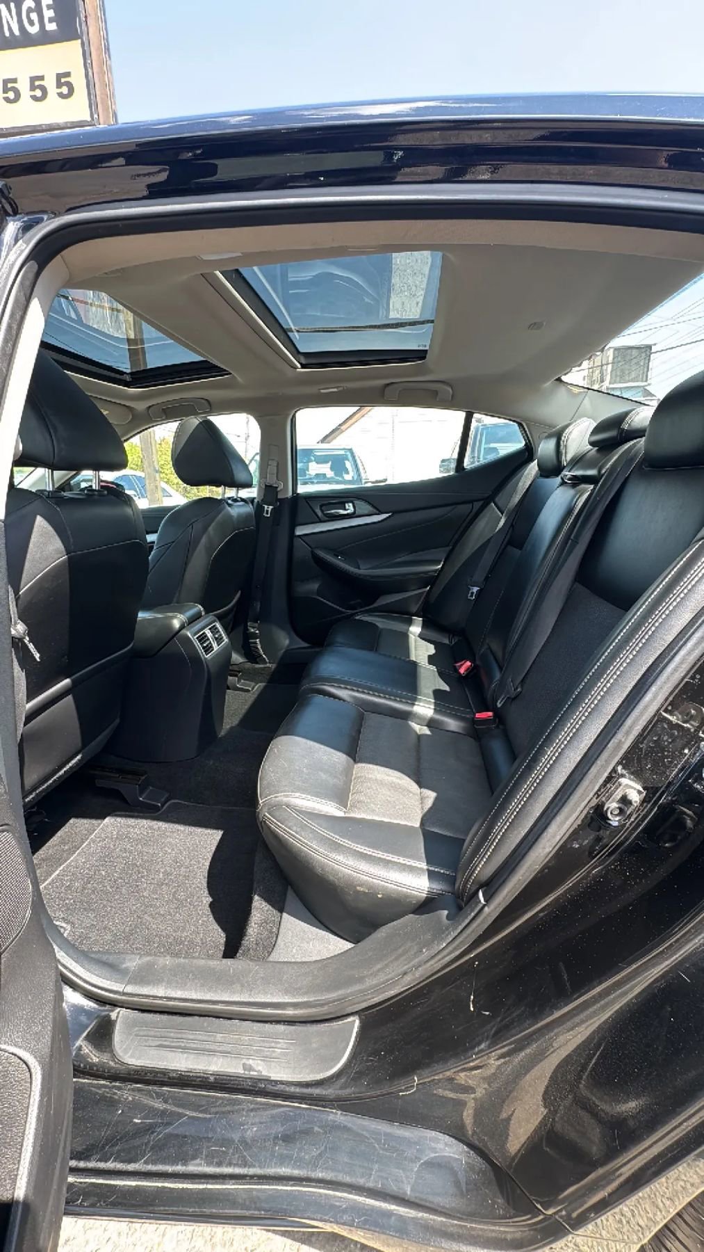 Used 2017 Nissan Maxima 3.5 SL FWD image 16