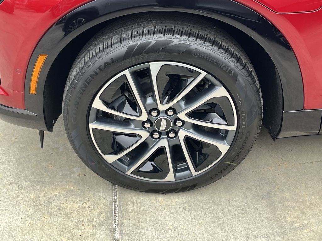 New 2026 Cadillac Optiq Sport 2 image 25