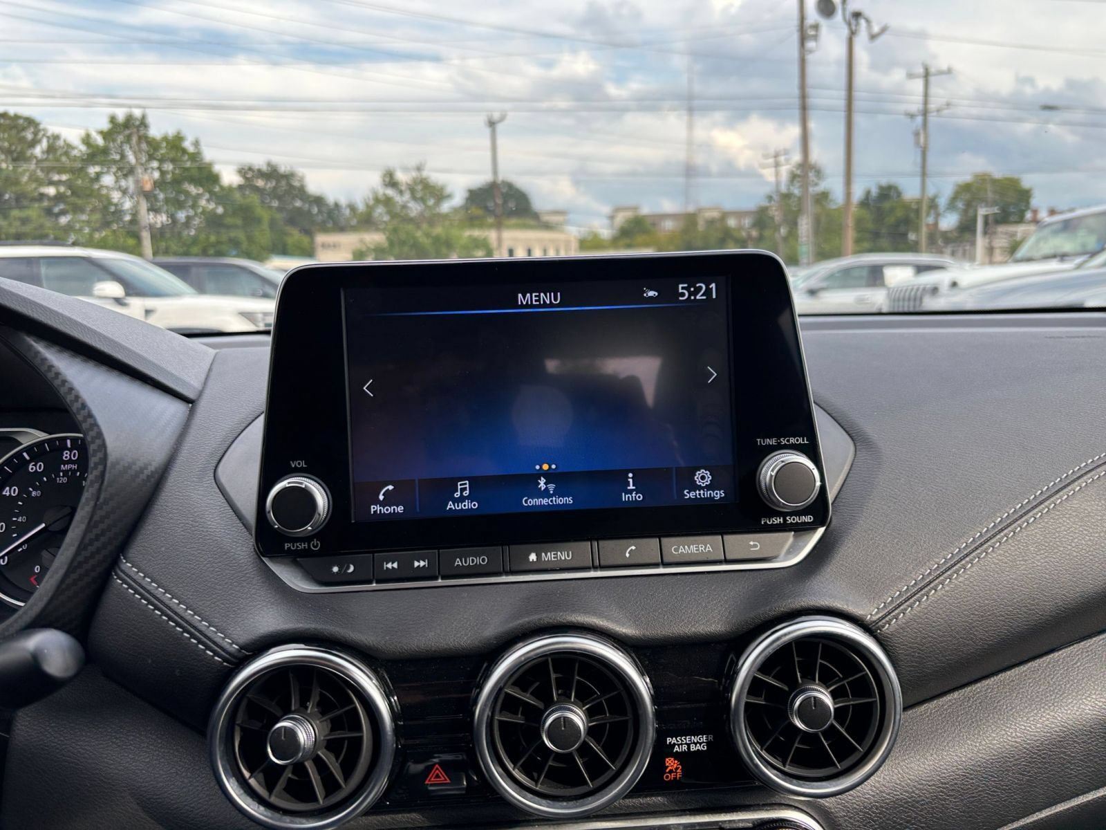 Used 2025 Nissan Sentra SV FWD image 16